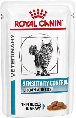 Упаковка влажного корма для взрослых кошек Royal Canin Sensitivity Control Chicken Cat Pouches 12 шт х по 85 г 4076001 фото